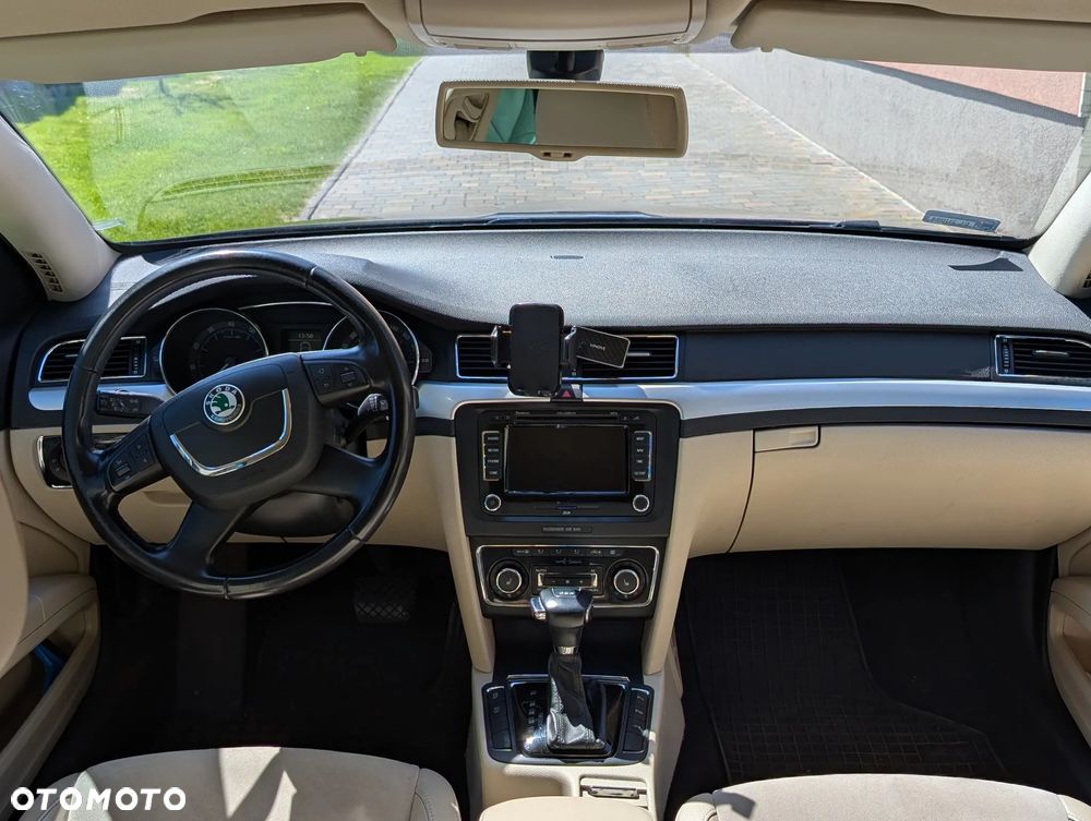 Skoda Superb 1.8 TSI Platinum DSG - 12