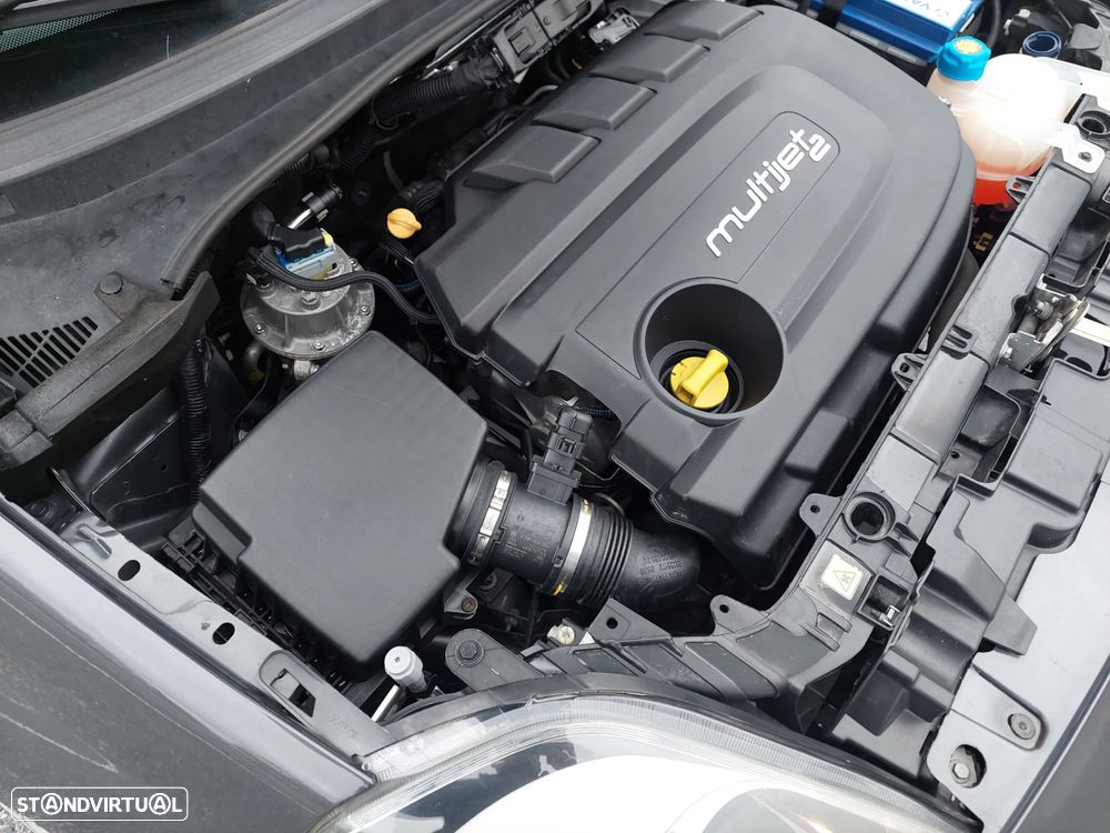 Fiat Punto 1.3 M-Jet Lounge S&S - 19