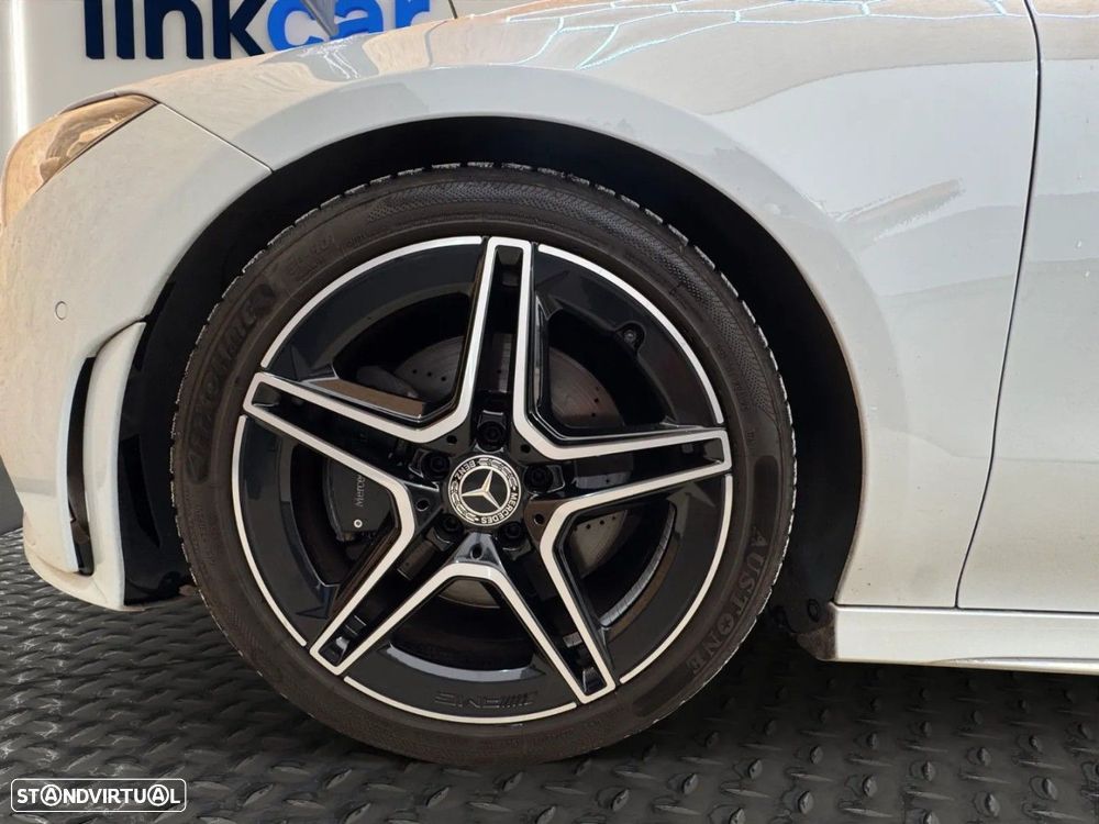Mercedes-Benz CLA 200 d - 11