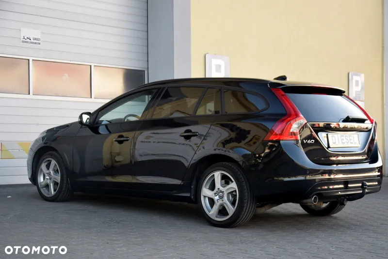 Volvo V60 D3 Summum - 15