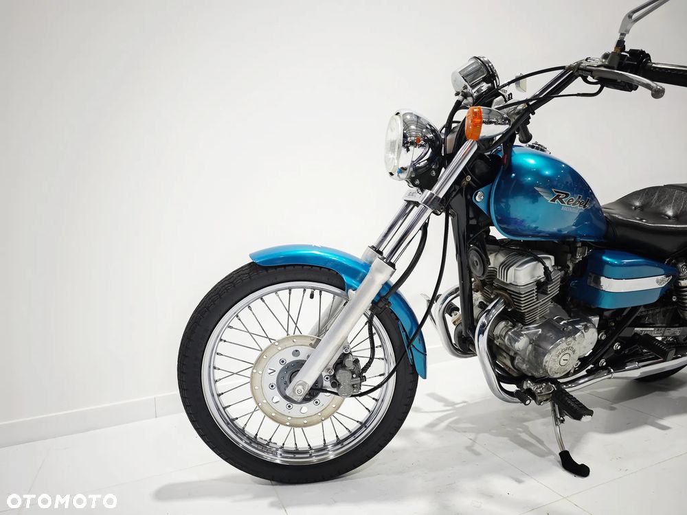 Honda CA - 11
