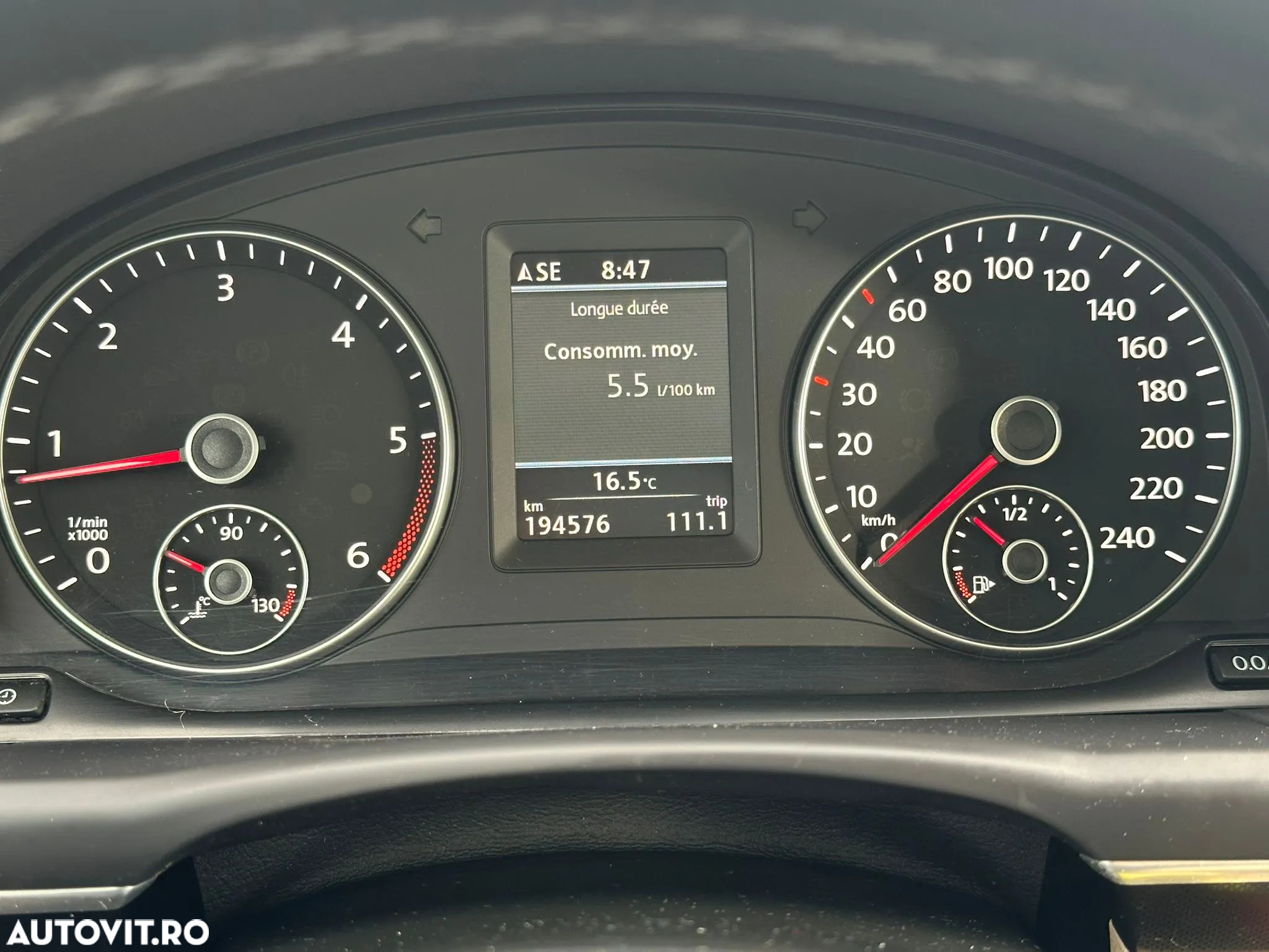 Volkswagen Touran 2.0 TDI DPF BlueMotion Technology Highline - 12