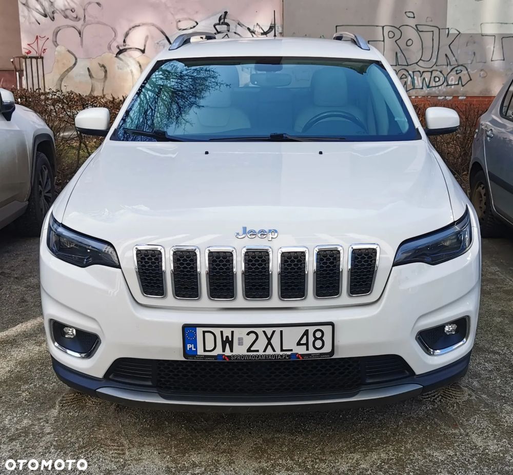 Jeep Cherokee - 26