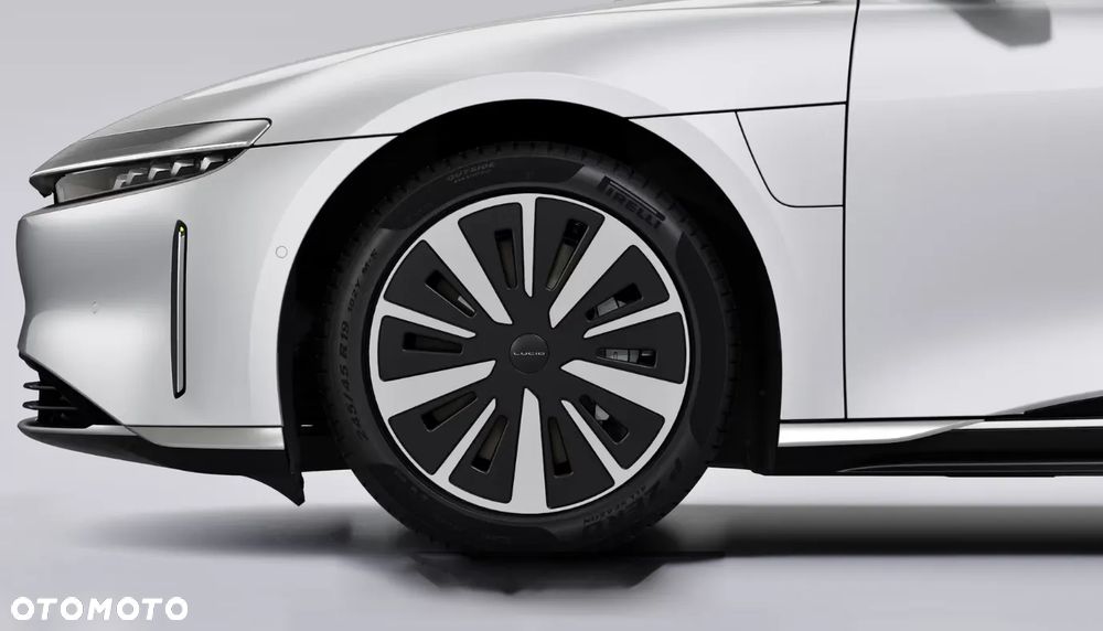 Lucid Air - 35