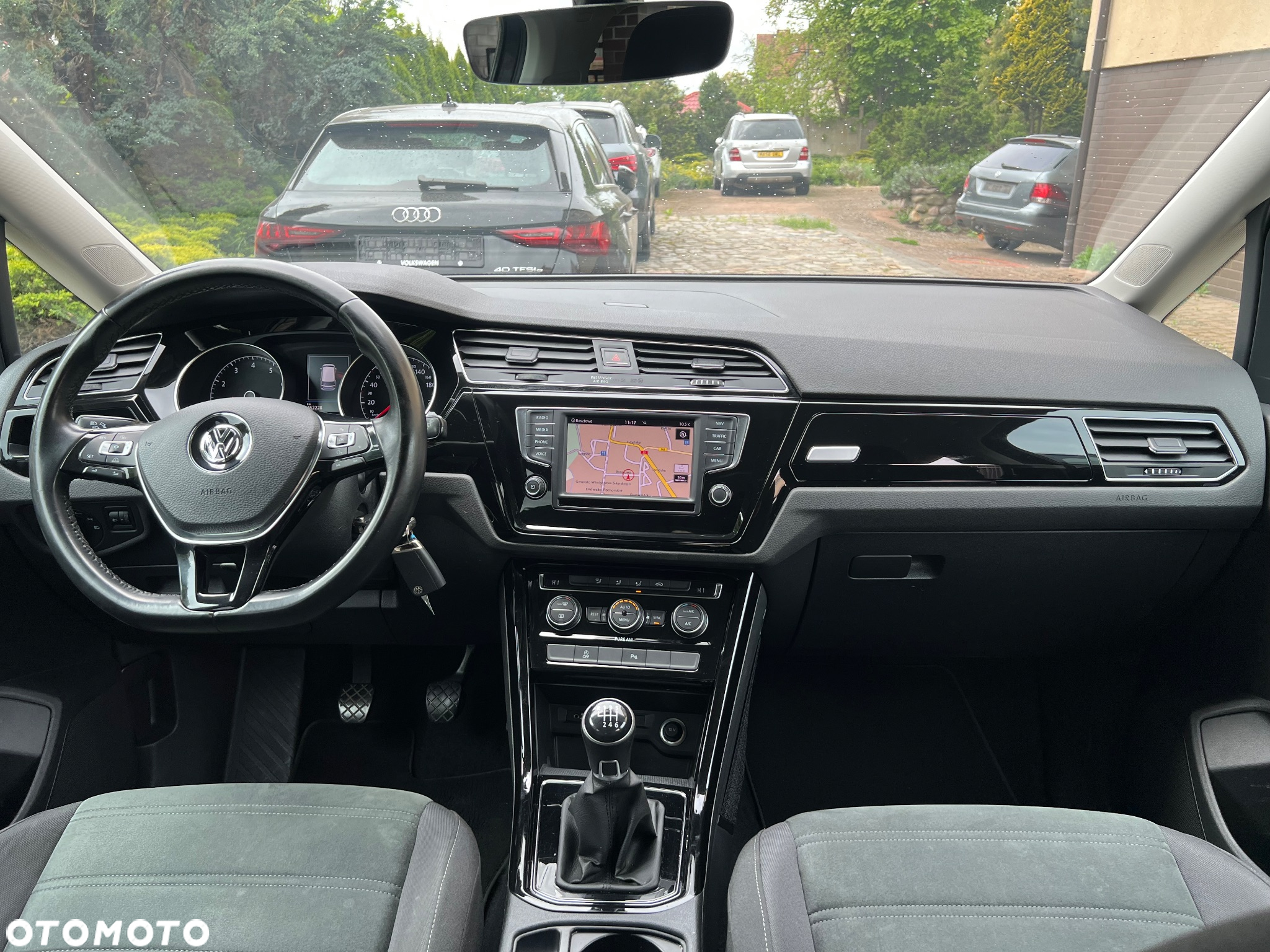 Volkswagen Touran 1.4 TSI BMT Highline - 10