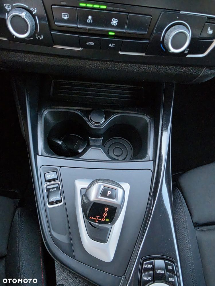 BMW Seria 1 116i Sport Line - 20