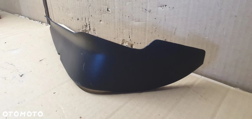 Osłona zaślepka lampy prawy tył VW Tourn 1T0945312 - 2