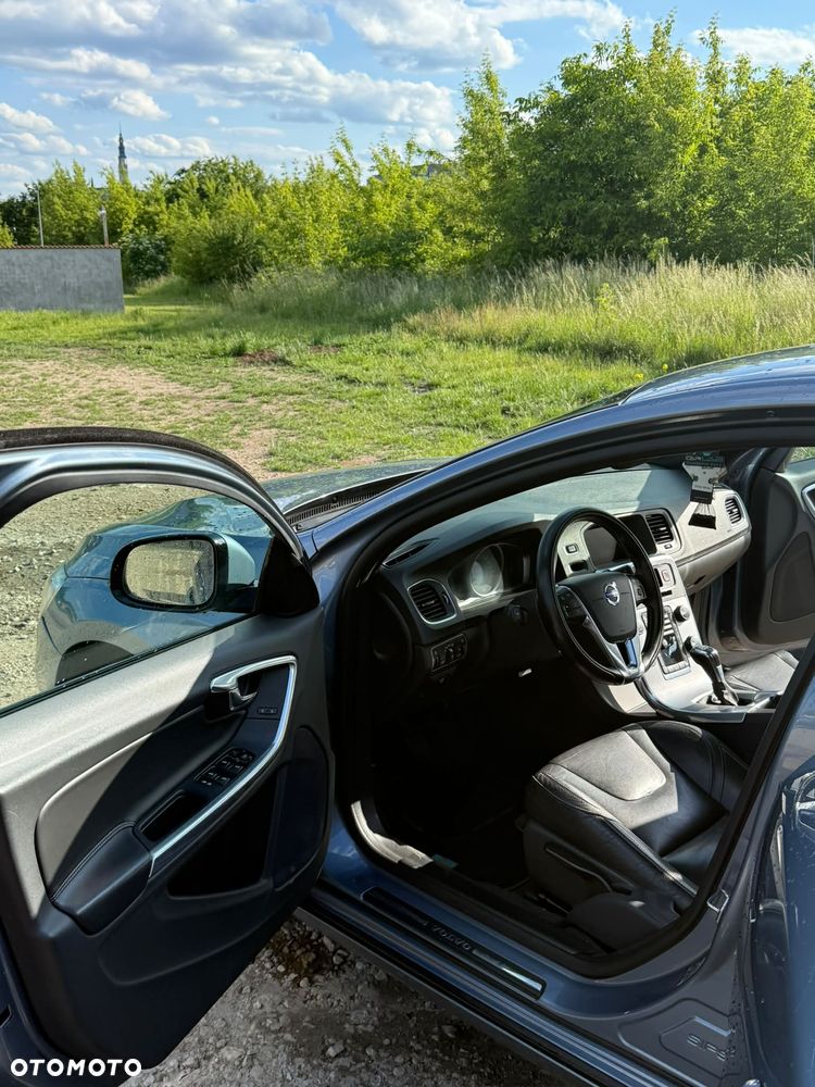 Volvo V60 D2 Drive-E Momentum - 15