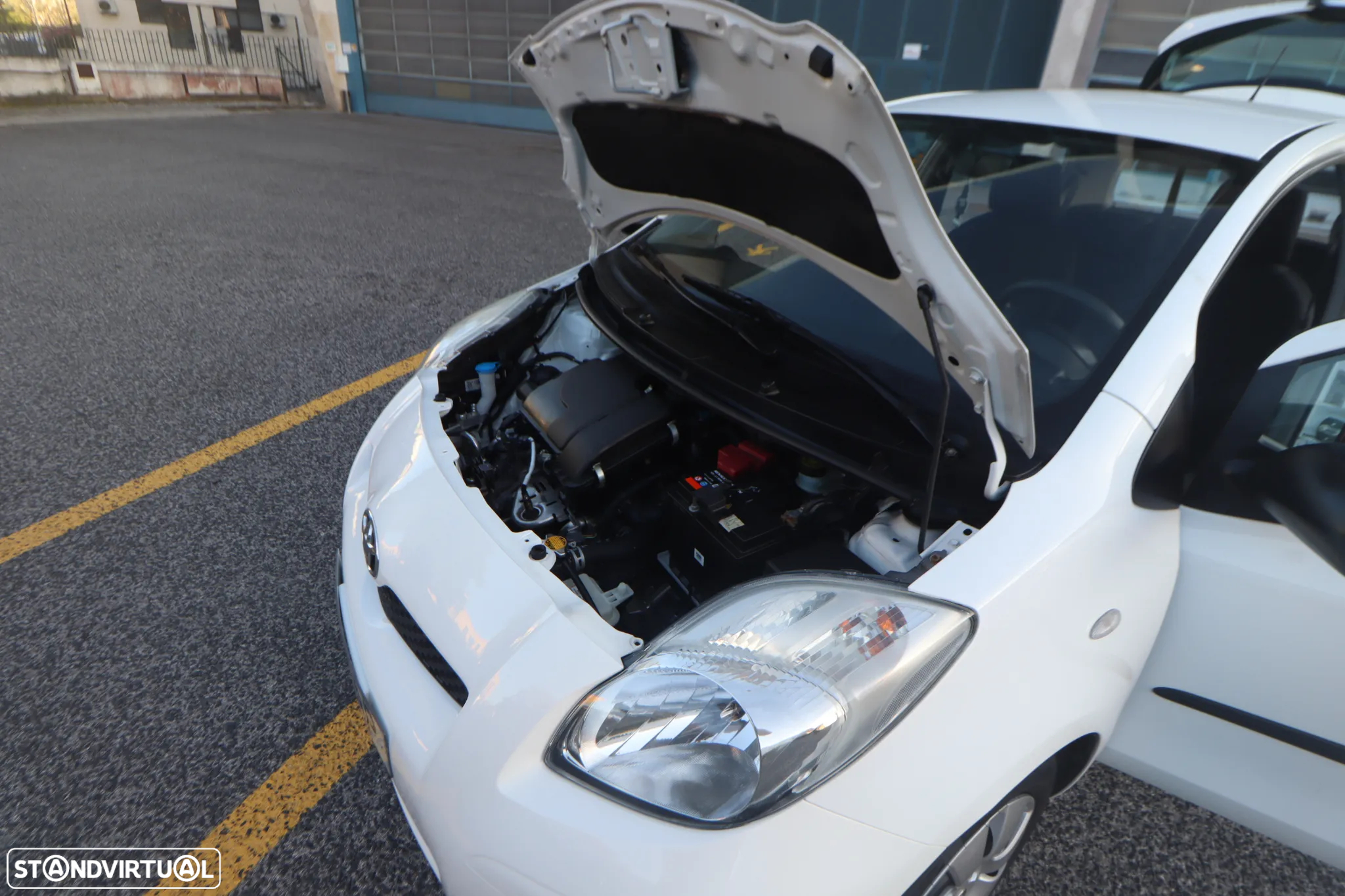 Toyota Yaris 1.0 VVT-i Comfort - 37