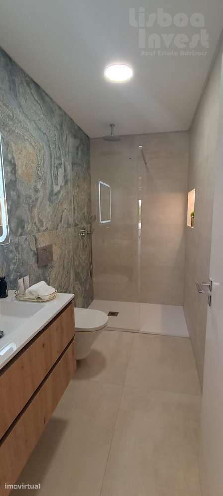 Apartamento T3 Novo com Varanda em Benfica - Grande imagem: 3/8