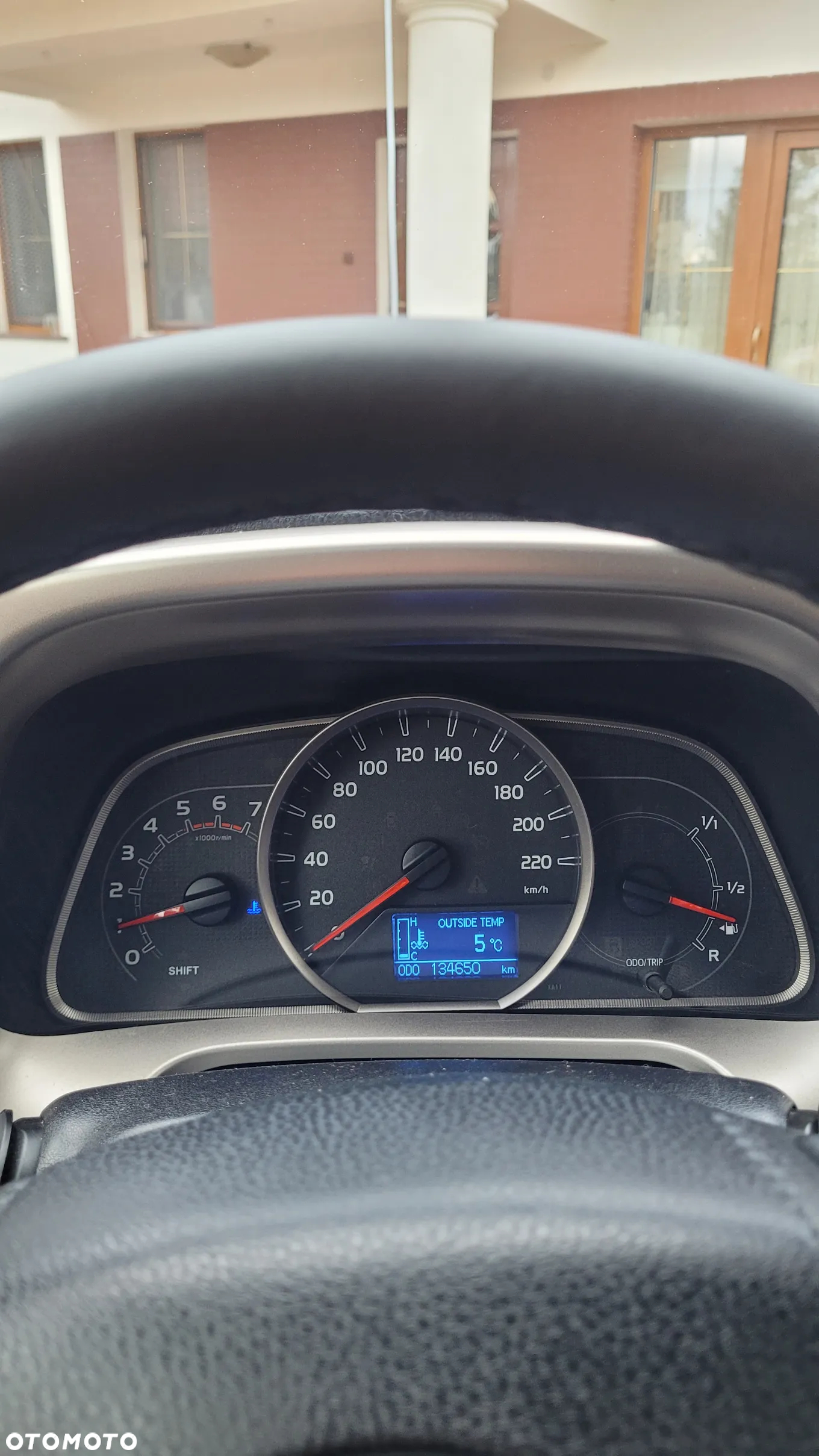 Toyota RAV4 2.0 D-4D Premium - 9