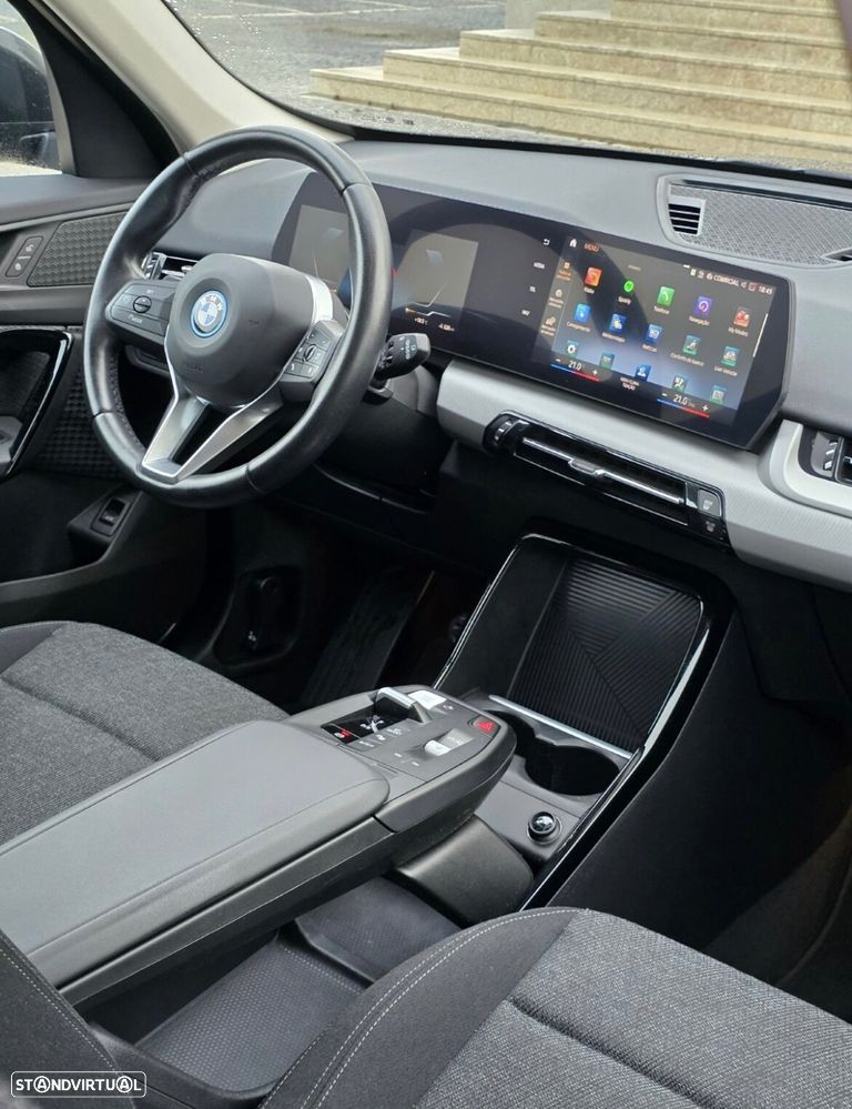 BMW iX1 xDrive30 - 10