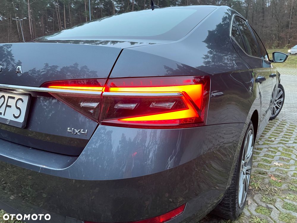 Skoda Superb 2.0 TDI 4x4 Ambition DSG - 20