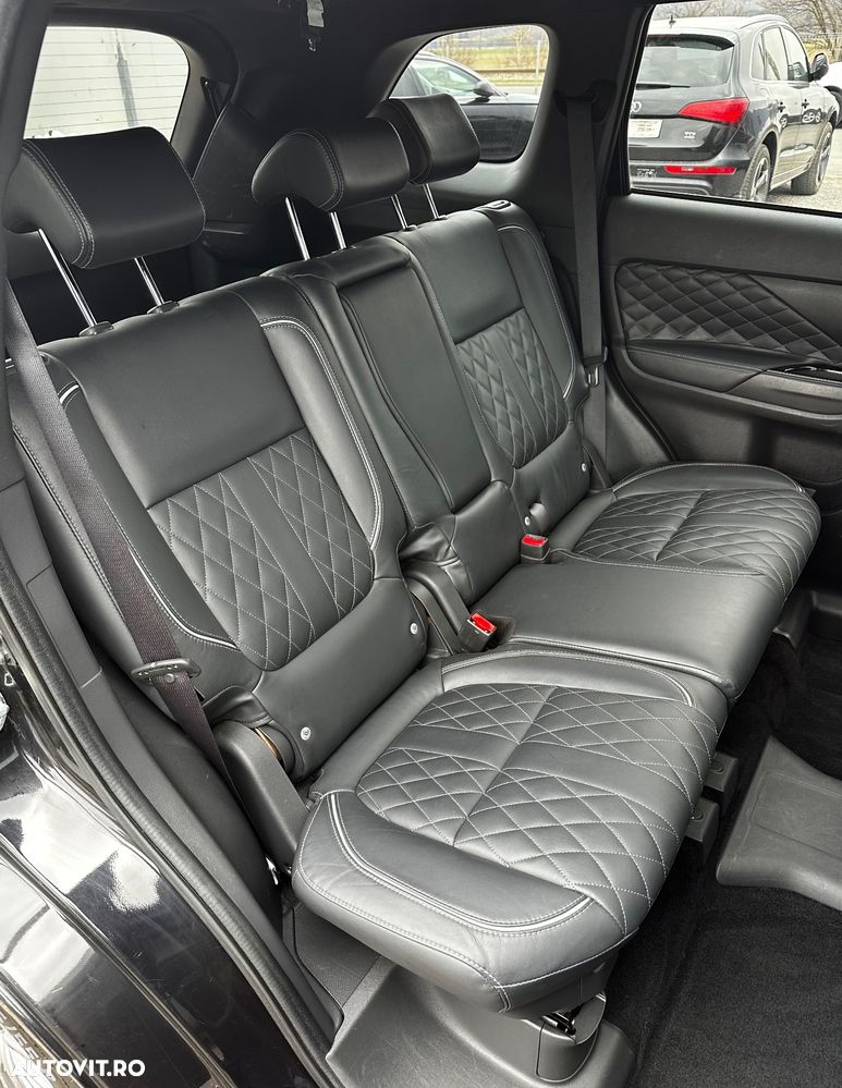 Mitsubishi Outlander 2.4 4WD Top - 17
