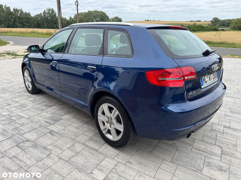 Audi A3 Sportback 1.6 Attraction - 3