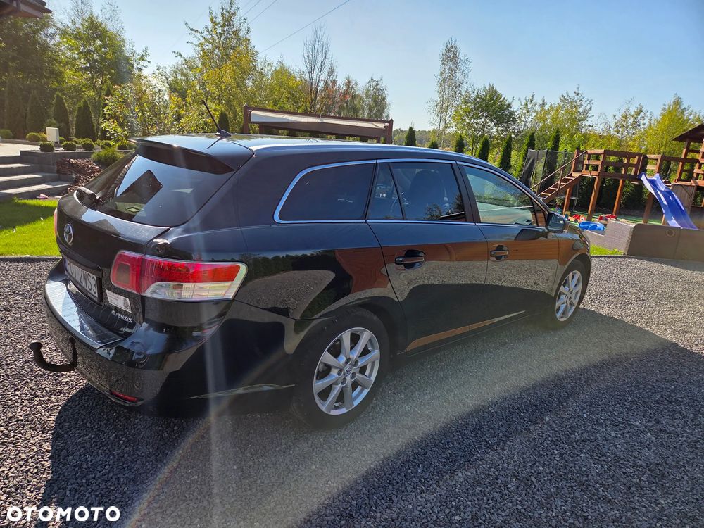 Toyota Avensis 1.8 Premium - 5