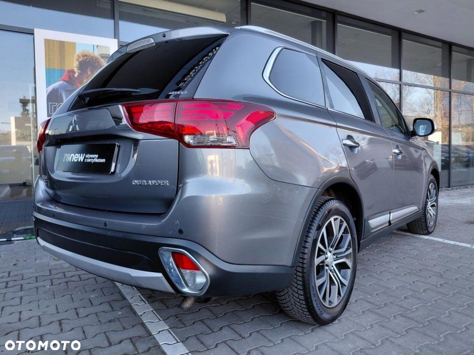 Mitsubishi Outlander - 5
