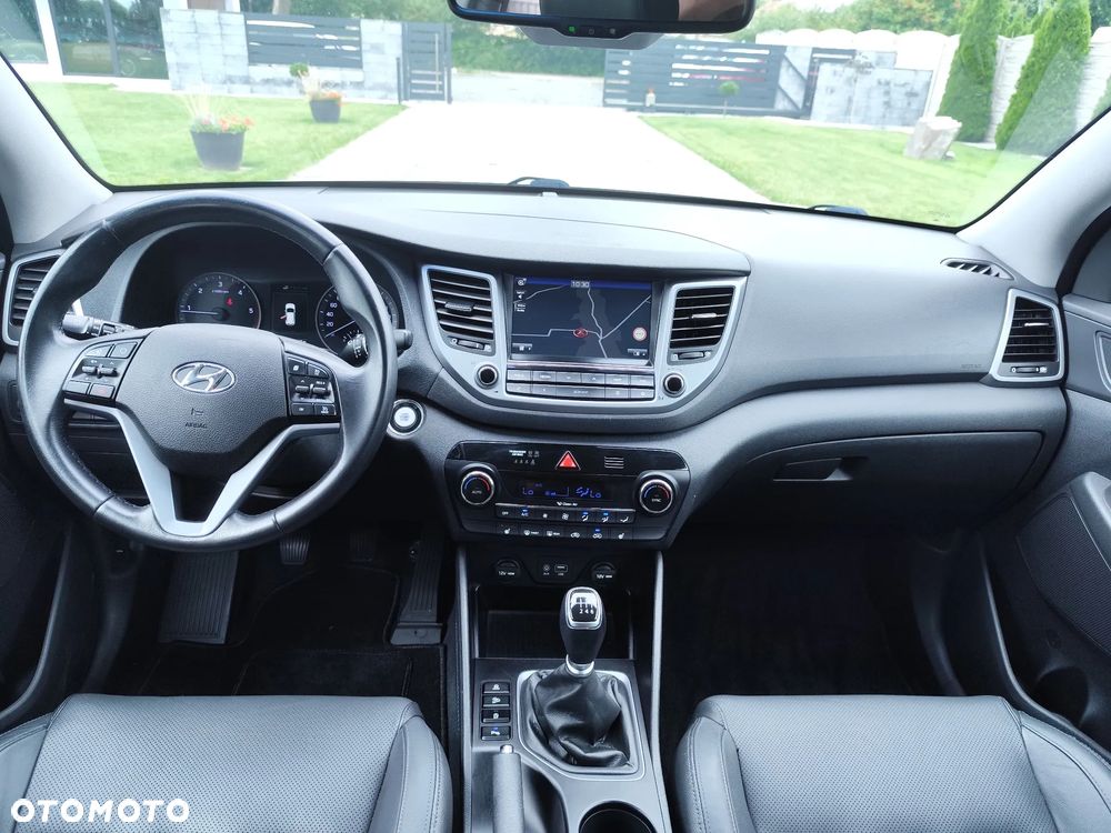 Hyundai Tucson 1.7 CRDI BlueDrive Style 2WD - 19
