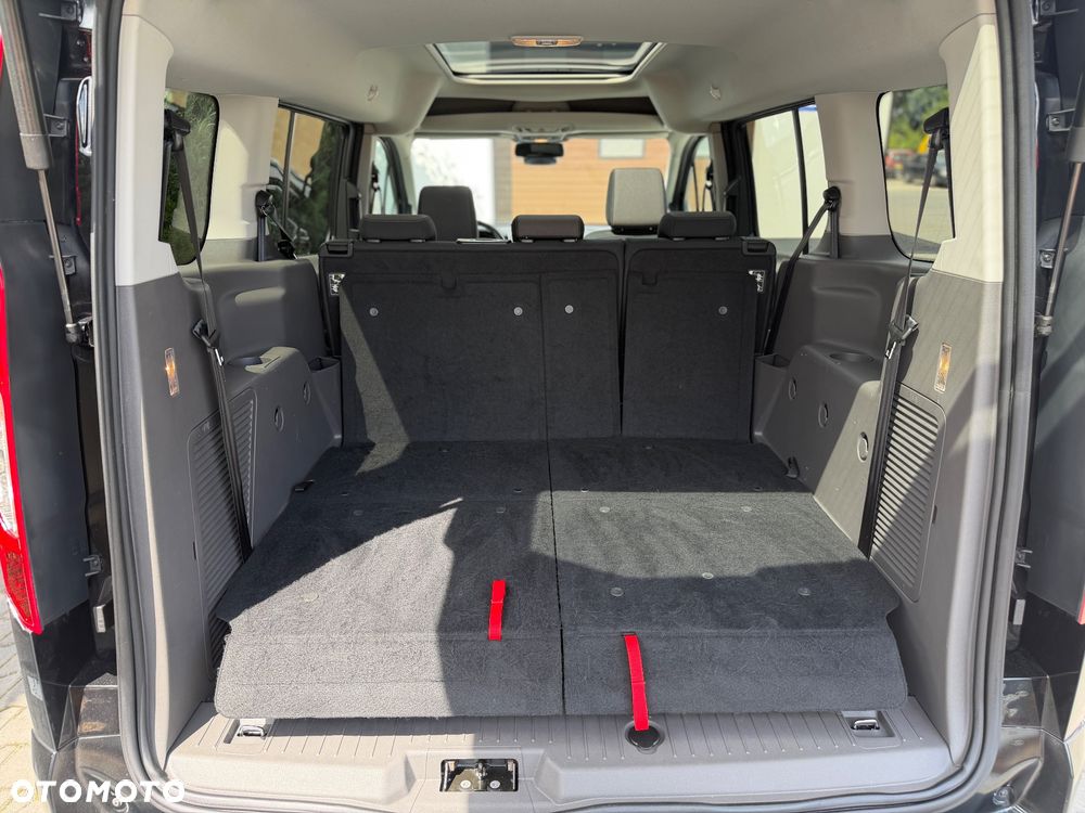 Ford Tourneo Connect Grand - 18