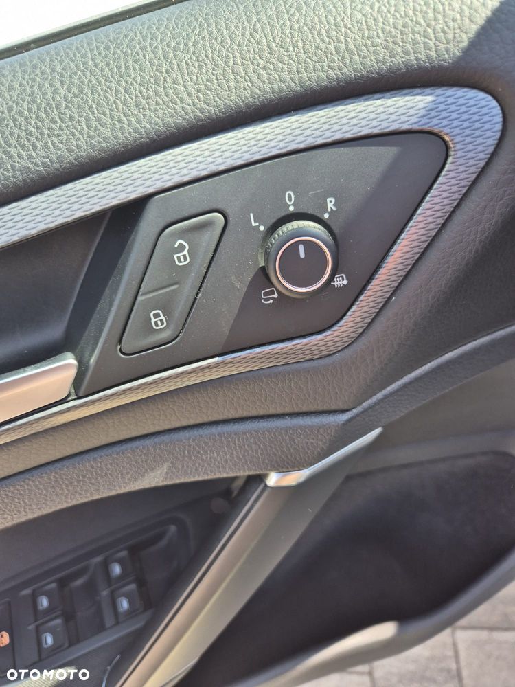 Volkswagen Golf 1.4 TSI BlueMotion Technology Lounge - 14