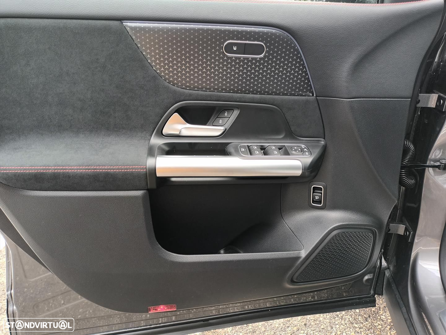 Mercedes-Benz EQA 250+ AMG Line - 8