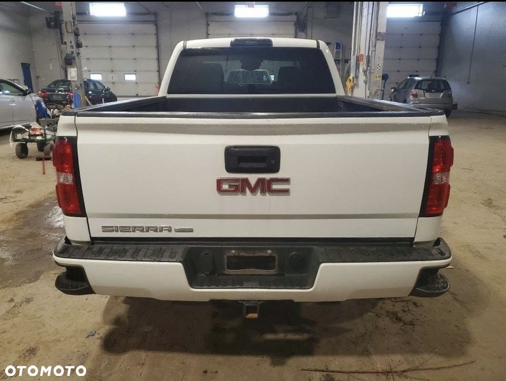 GMC Sierra - 6
