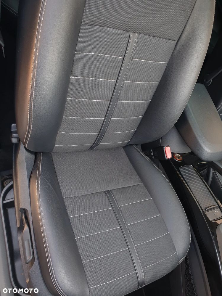 Ford Kuga 2.0 TDCi Titanium S - 32