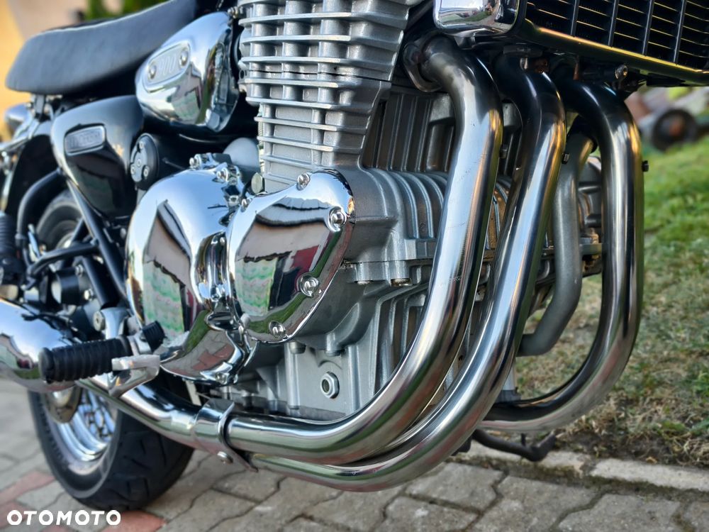 Triumph Thunderbird - 12