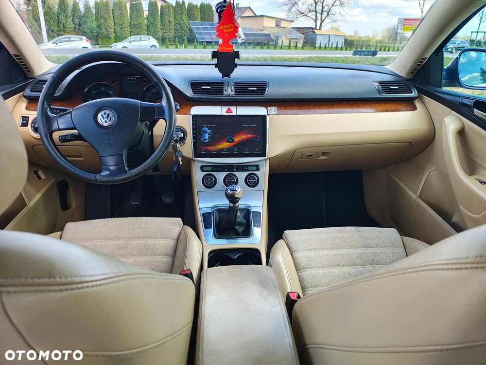 Volkswagen Passat 2.0 TDI DPF Highline - 3
