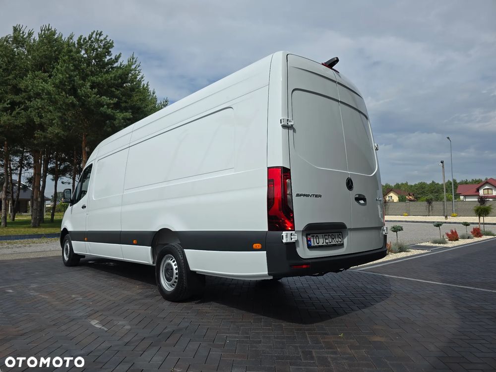 Mercedes-Benz SPRINTER 319 3.0 V6 190KM 60 Tyś km LONG 4,80cm Długi BOGATA OPCJA WYPOSAŻENIA KAMERA FUL LED HIGH PERFORMANCE MBOX 7 cala SEDZENIE KIEROWCY KOMFORTOWE TEMPOMAT AKTYWNY SALON PL STAN NOWY NOWY NOWY SERWIS ASO DO OSTATNIEGO Km - 13