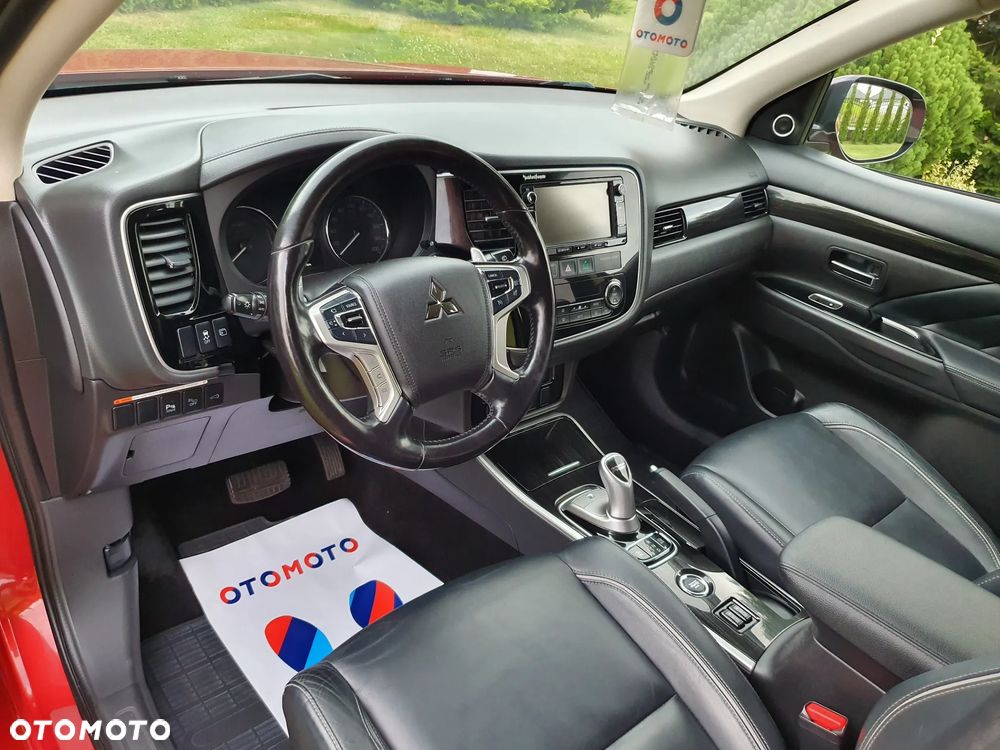 Mitsubishi Outlander PHEV Instyle NAVI + - 13