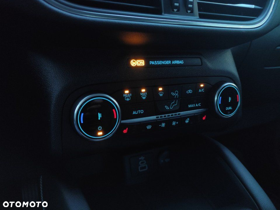 Ford Kuga - 26