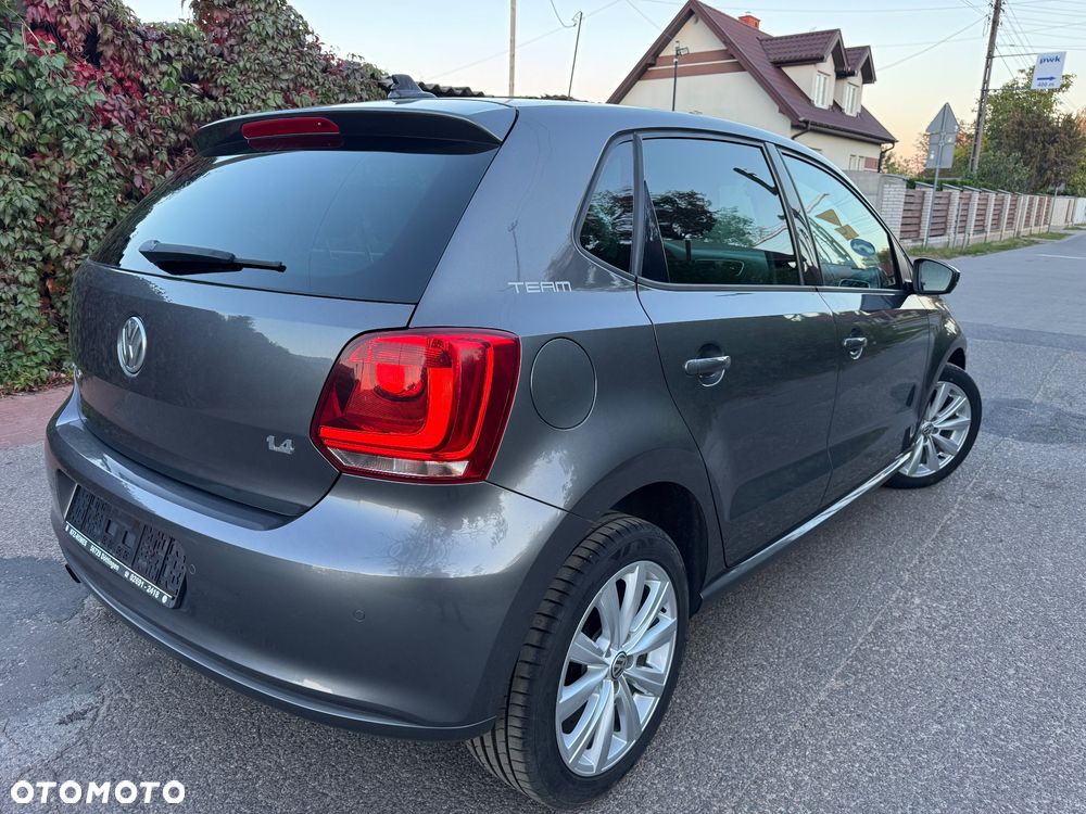 Volkswagen Polo - 4