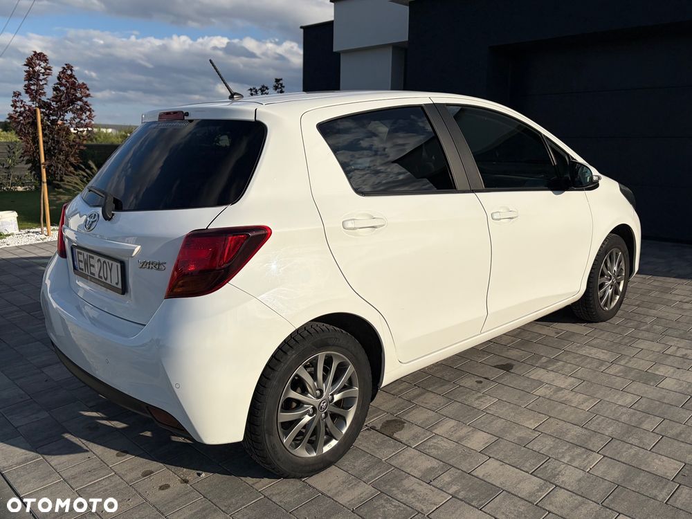 Toyota Yaris 1.33 Premium - 2