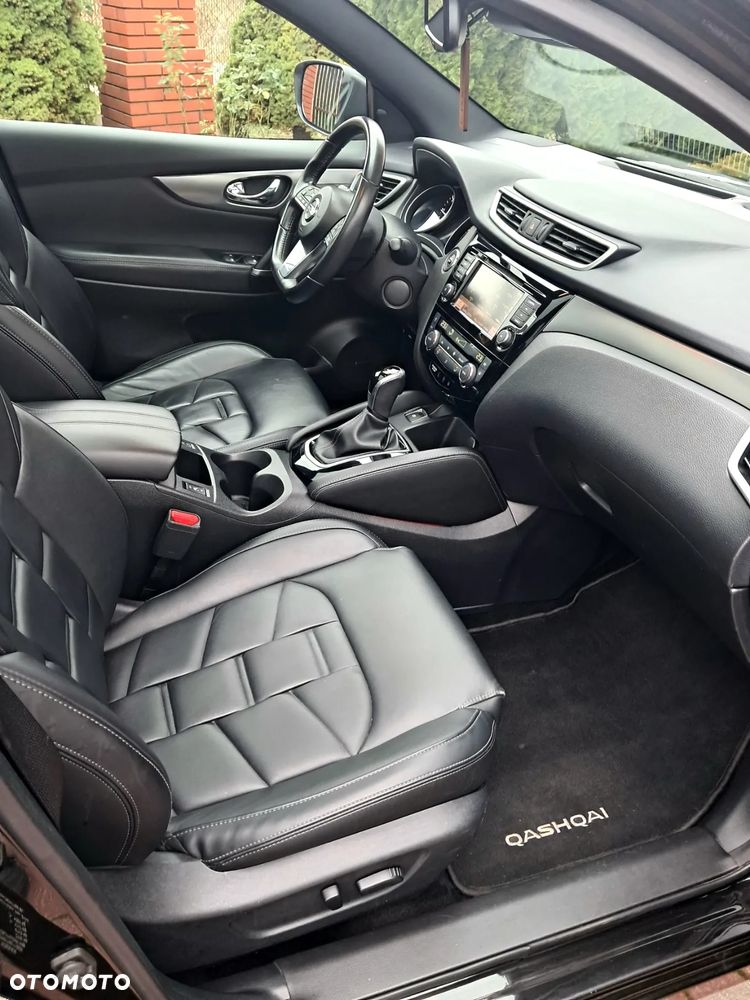 Nissan Qashqai 1.7 dCi 4x4 Tekna+ Xtronic - 9
