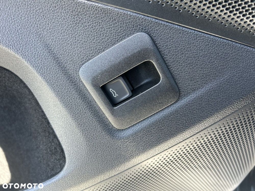 Volkswagen Tiguan 1.5 eTSI R-Line Plus DSG - 26