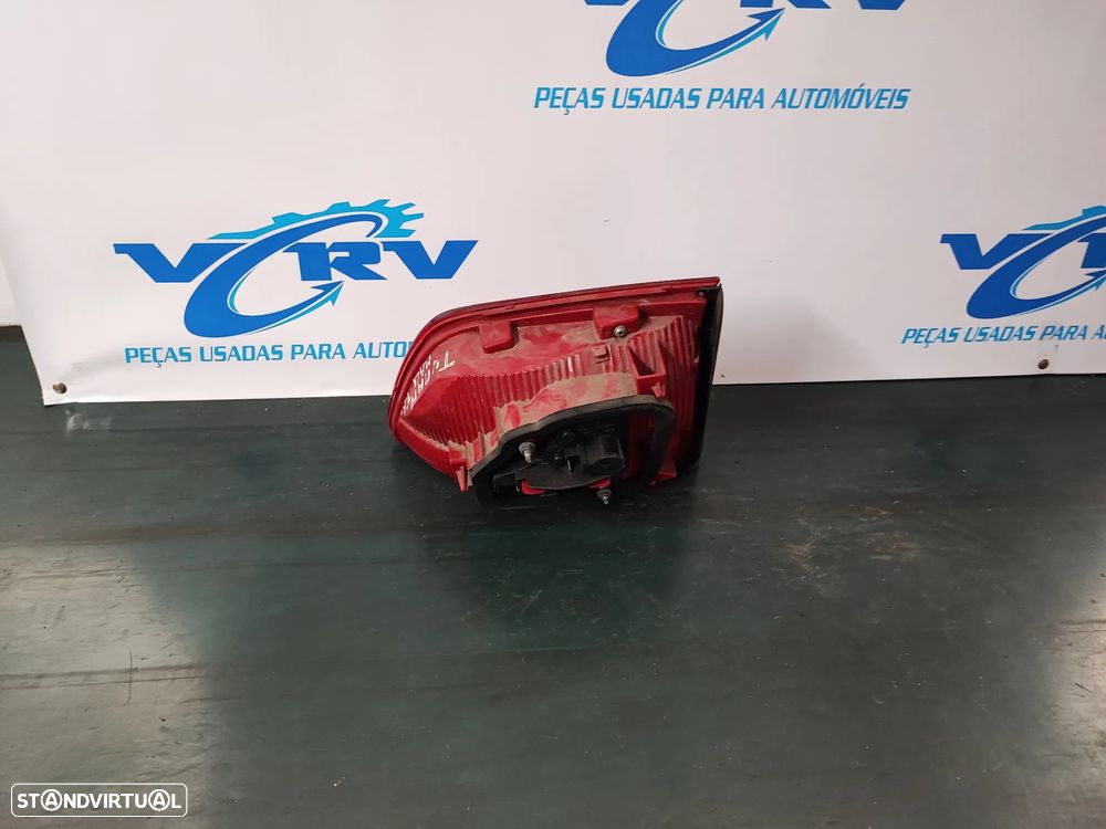 Farolim Volkswagen Touran 2010 traseiro mala esquerdo - 4
