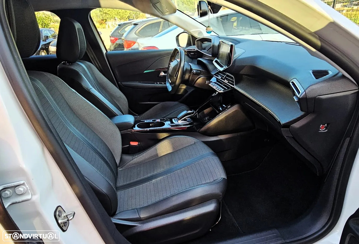 Peugeot e-208 50 kWh Allure Pack - 22