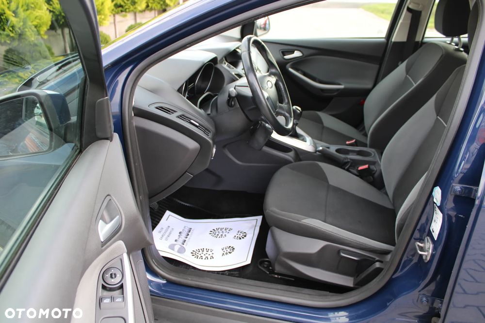 Ford Focus 1.6 Ambiente - 21