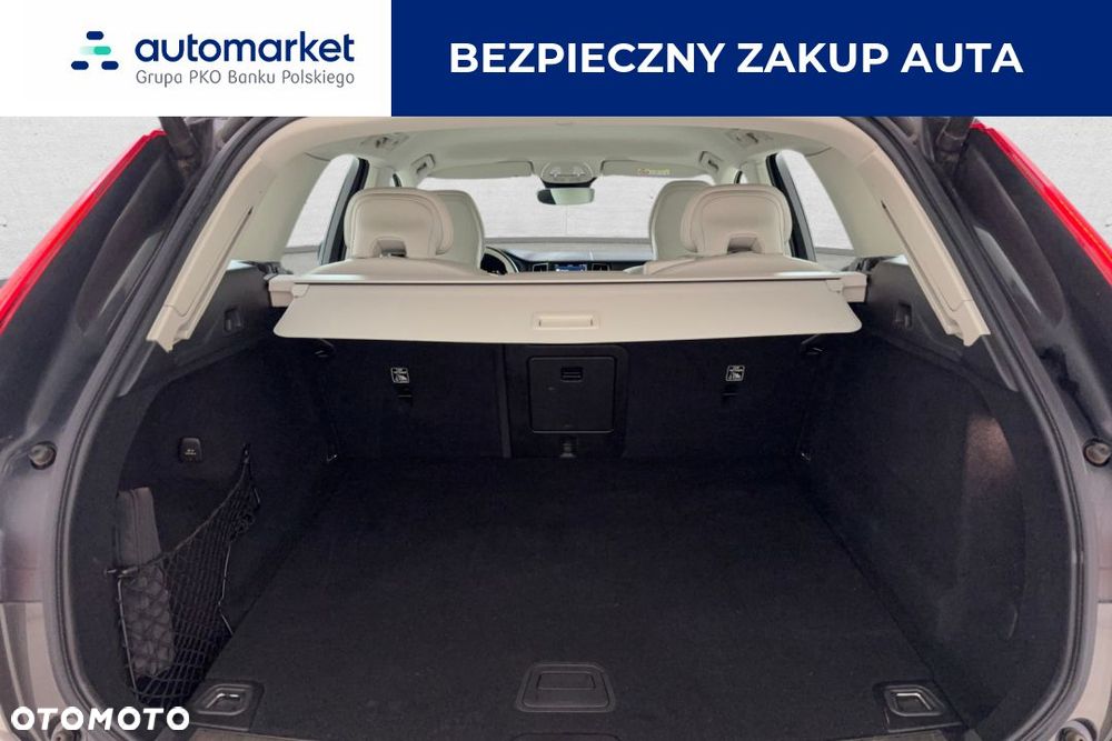 Volvo XC 60 B5 D AWD Momentum Pro - 9