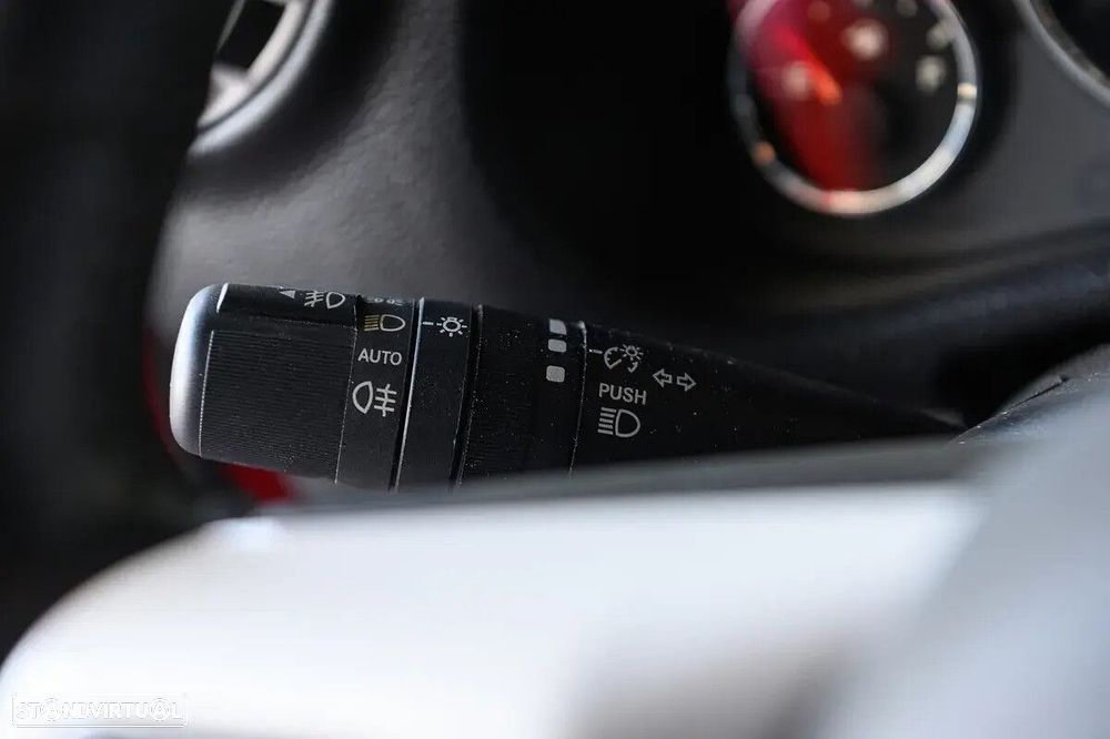 Jeep Wrangler 2.8 CRD Auto Sport - 34