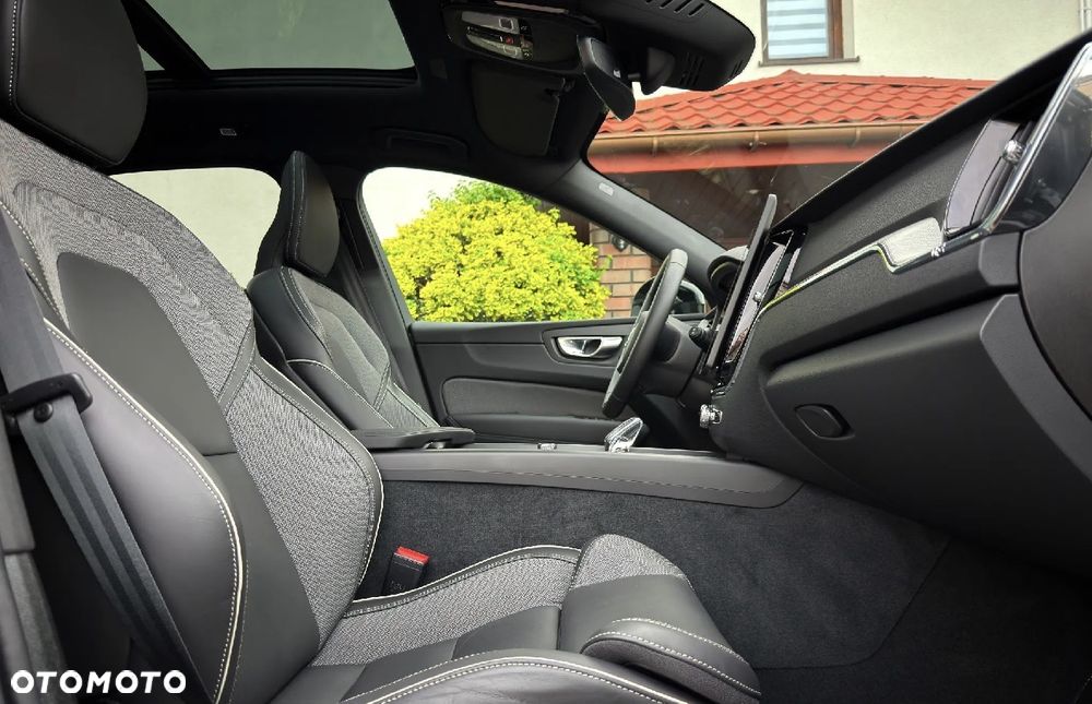 Volvo XC 60 B5 B AWD Geartronic RDesign - 10