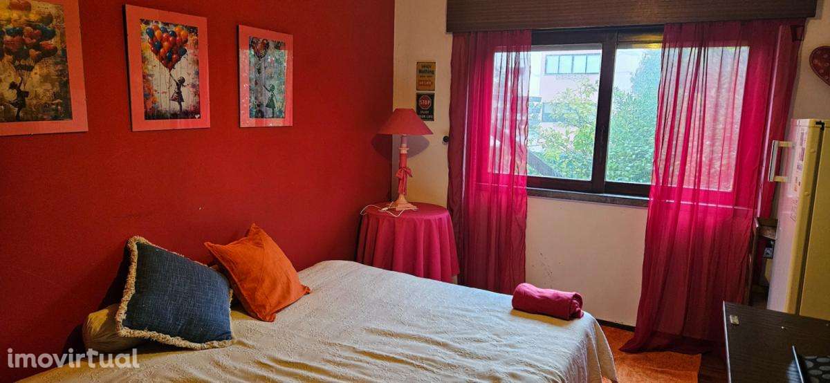 Quarto - localizado em Oeiras Lisbon - Grande imagem: 2/5