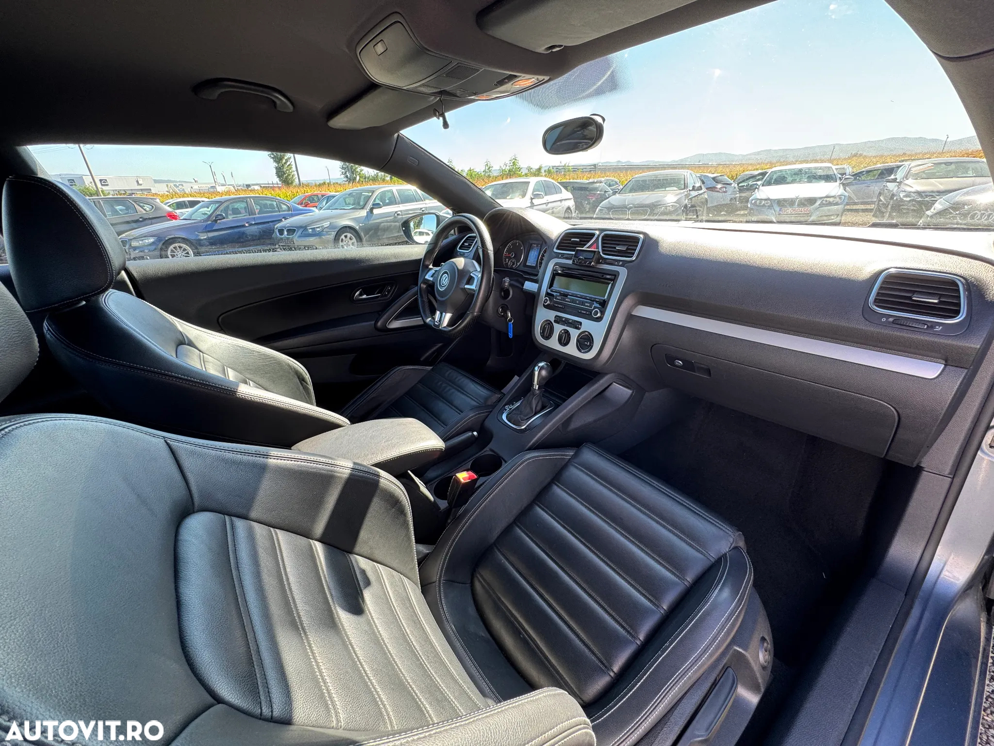 Volkswagen Scirocco 2.0 TDI DPF DSG - 17