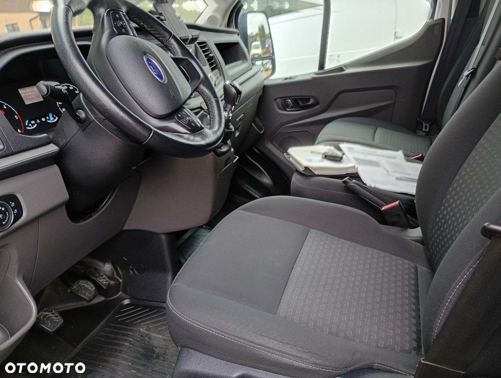 Ford Transit - 17