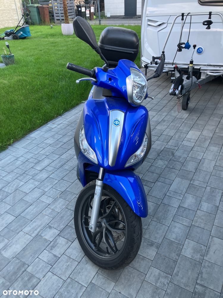 Piaggio Medley - 1