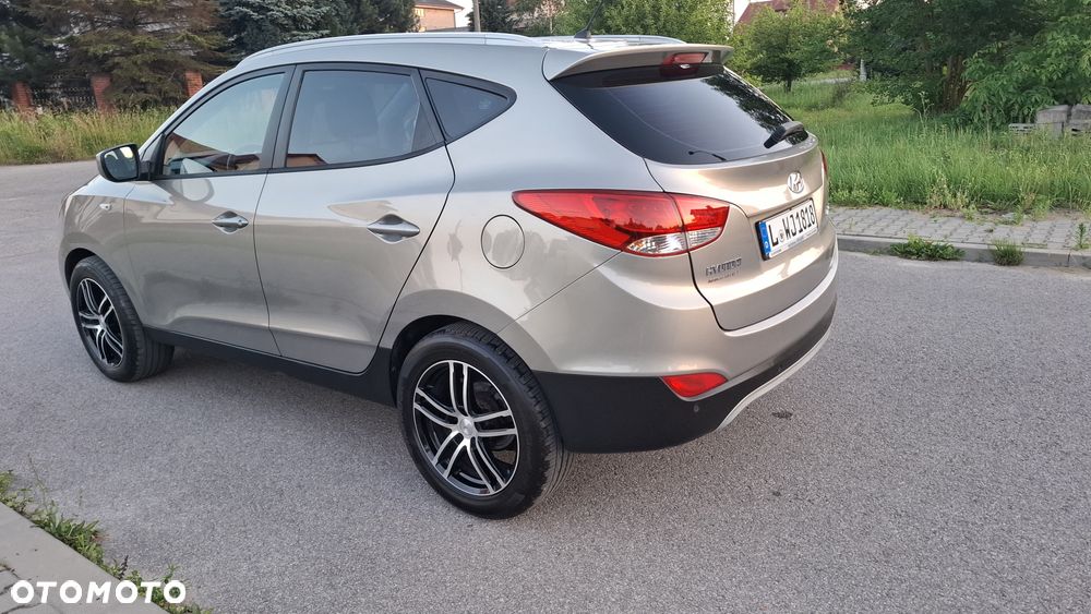 Hyundai ix35 2.0 4WD Premium - 21