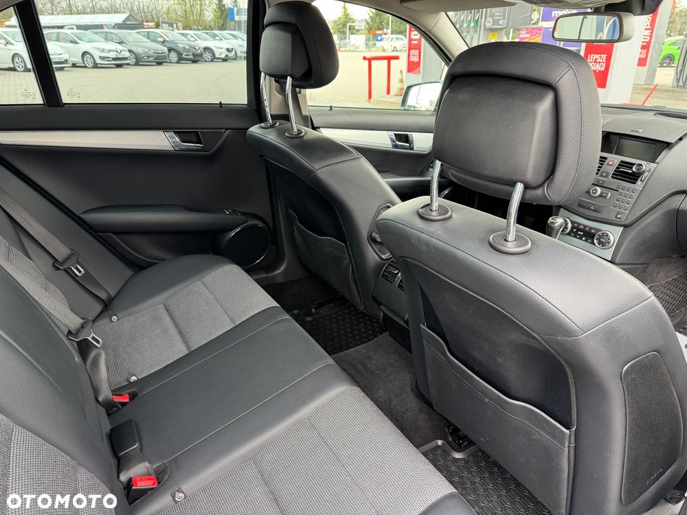 Mercedes-Benz Klasa C 200 CDI Avantgarde - 9
