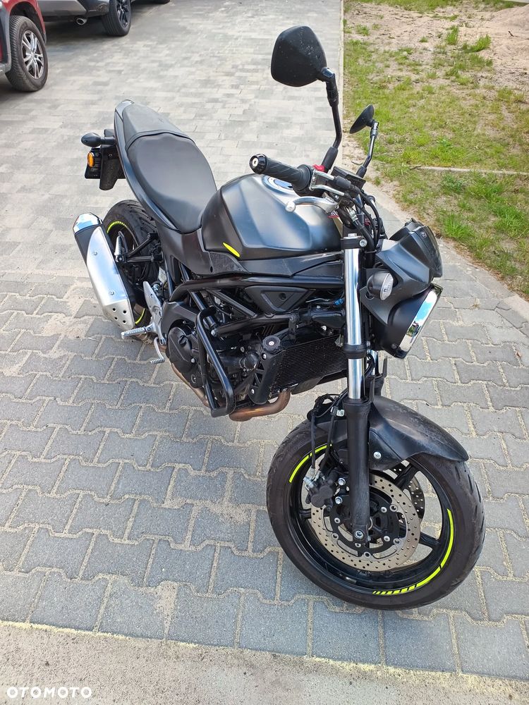 Suzuki SV - 4