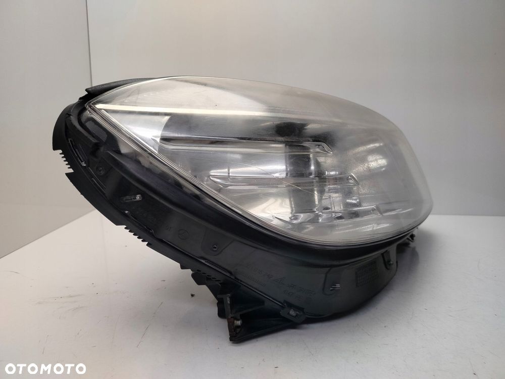 mercedes w204 07r- reflektor lampa prawy przód prawa przednia - 3